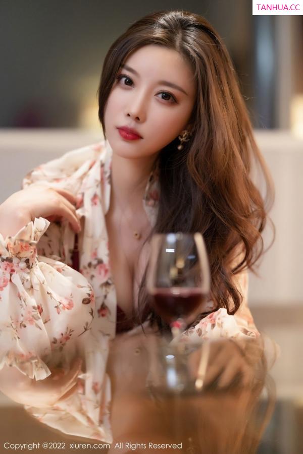 杨晨晨 sugar小甜心CC [XiuRen]高清写真图 2022.04.19 No.4892 杨晨晨Yome第22张图片
